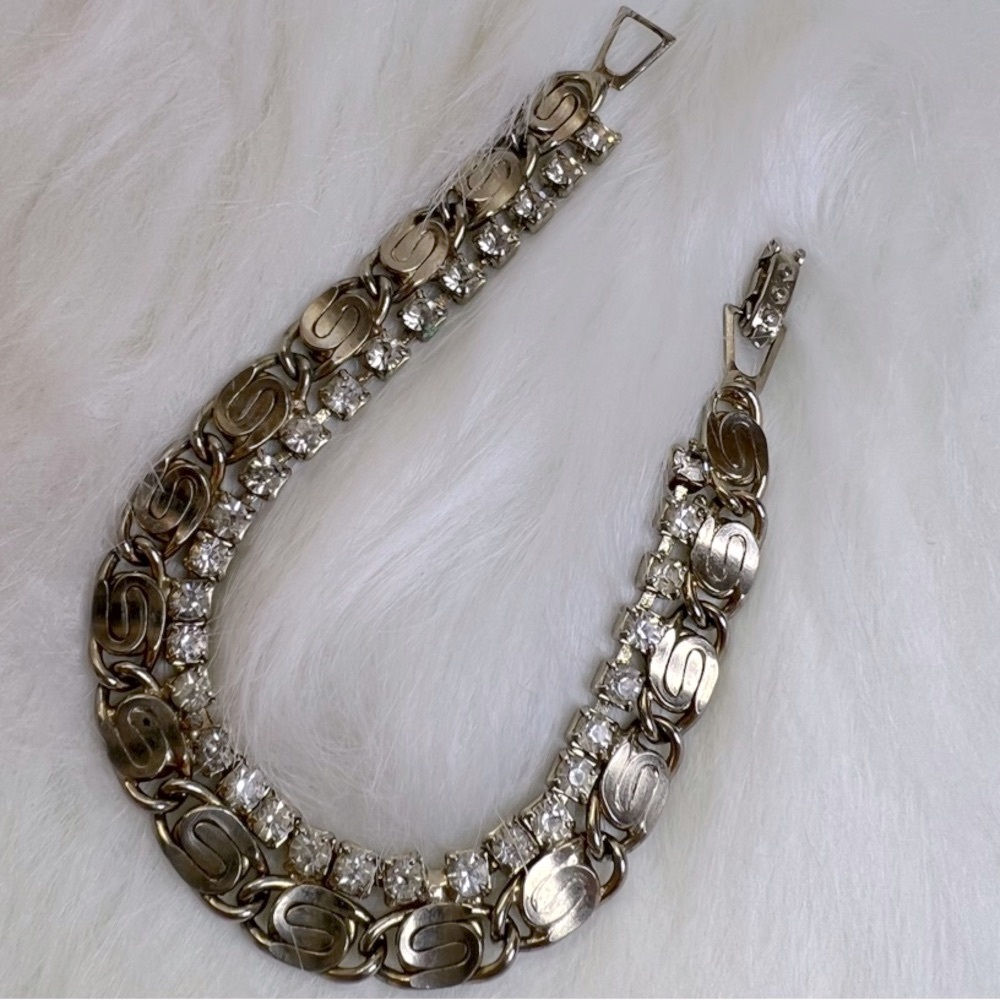 GORGEOUS vintage bracelet with rhinestones
